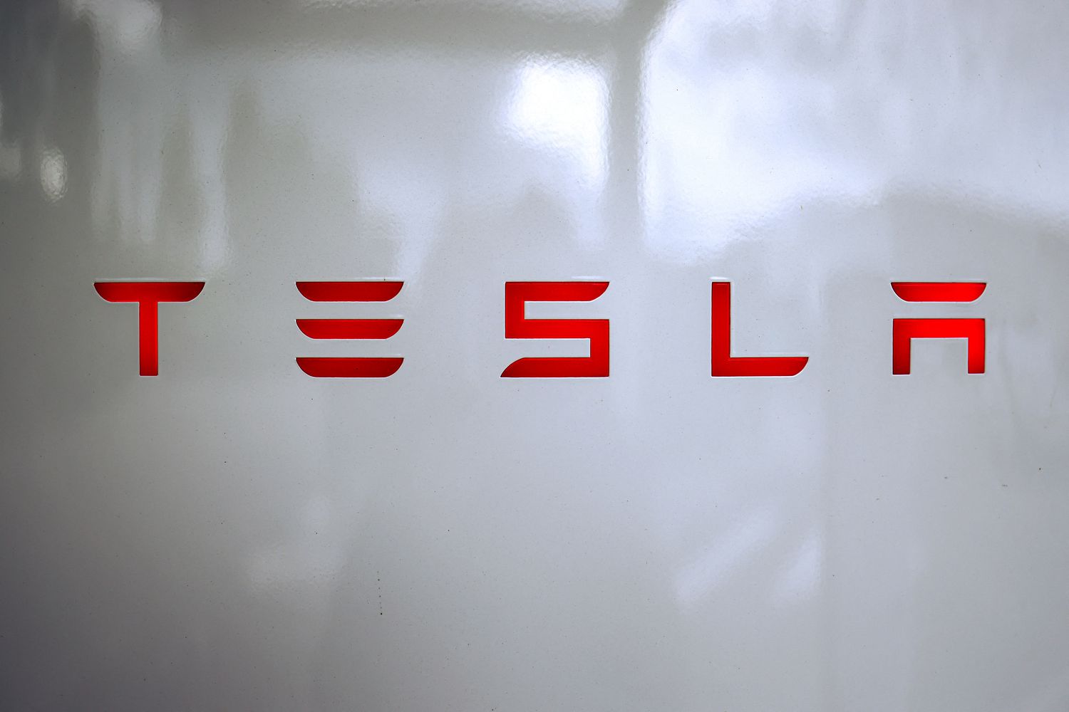 🚖 Tesla to Launch Long-Awaited Robotaxi Fleet in Austin