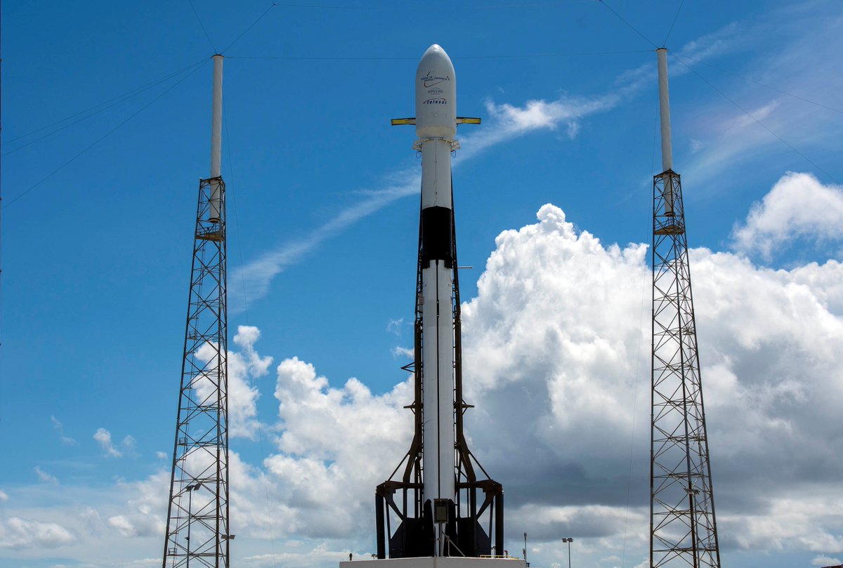 🛰️ SpaceX Launches 23 Starlink Satellites on Falcon 9’s 490th Mission from Florida