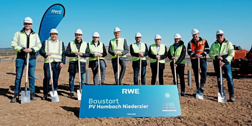 🌞 RWE Builds New 14 MW Solar Park at Former Hambach Lignite Mine